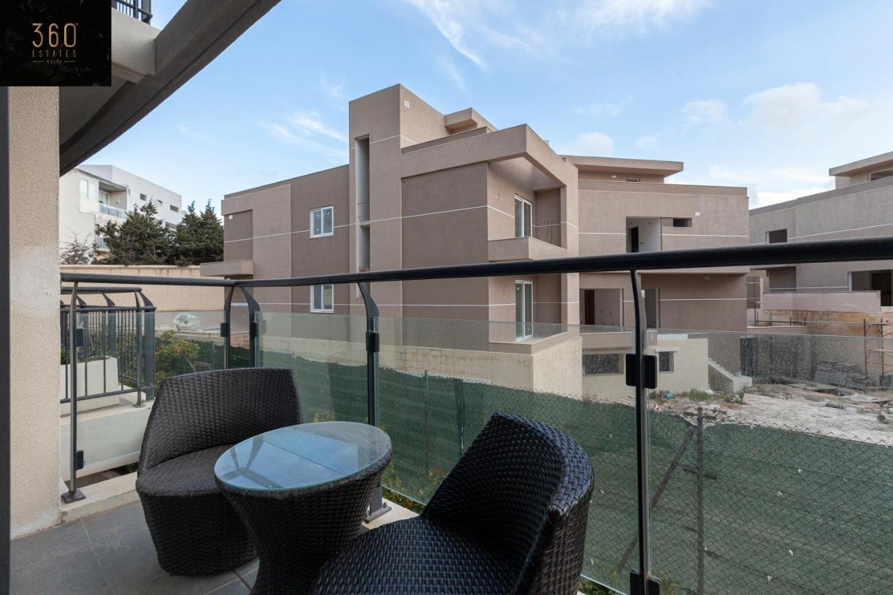 Pender Lux Complex - 3Br Unit With Private Parking By 360 Estates Daire Saint Julian's Dış mekan fotoğraf