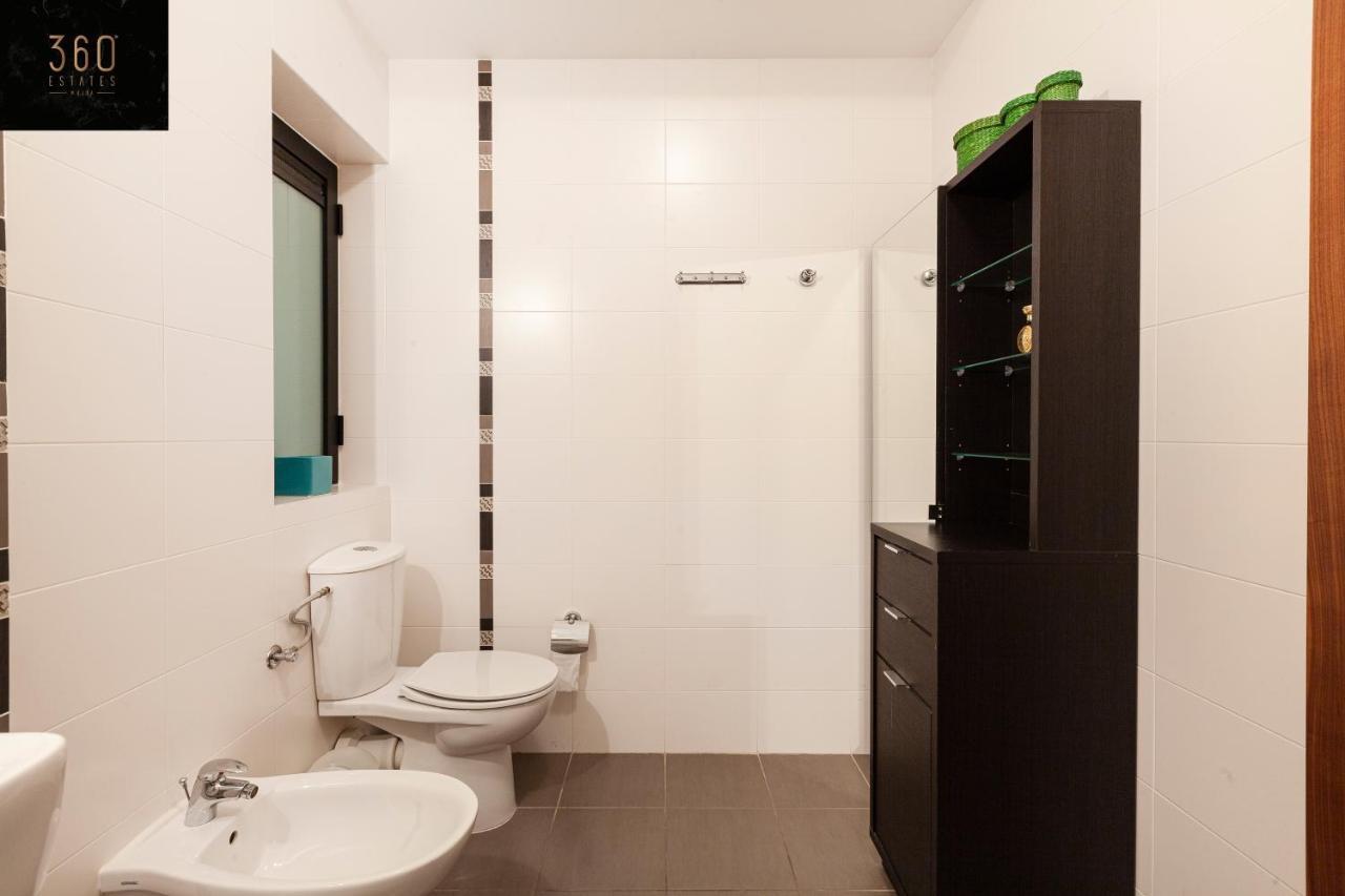 Pender Lux Complex - 3Br Unit With Private Parking By 360 Estates Daire Saint Julian's Dış mekan fotoğraf