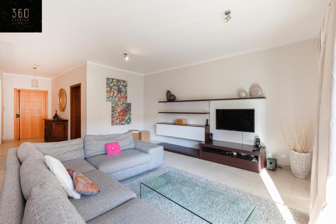 Pender Lux Complex - 3Br Unit With Private Parking By 360 Estates Daire Saint Julian's Dış mekan fotoğraf